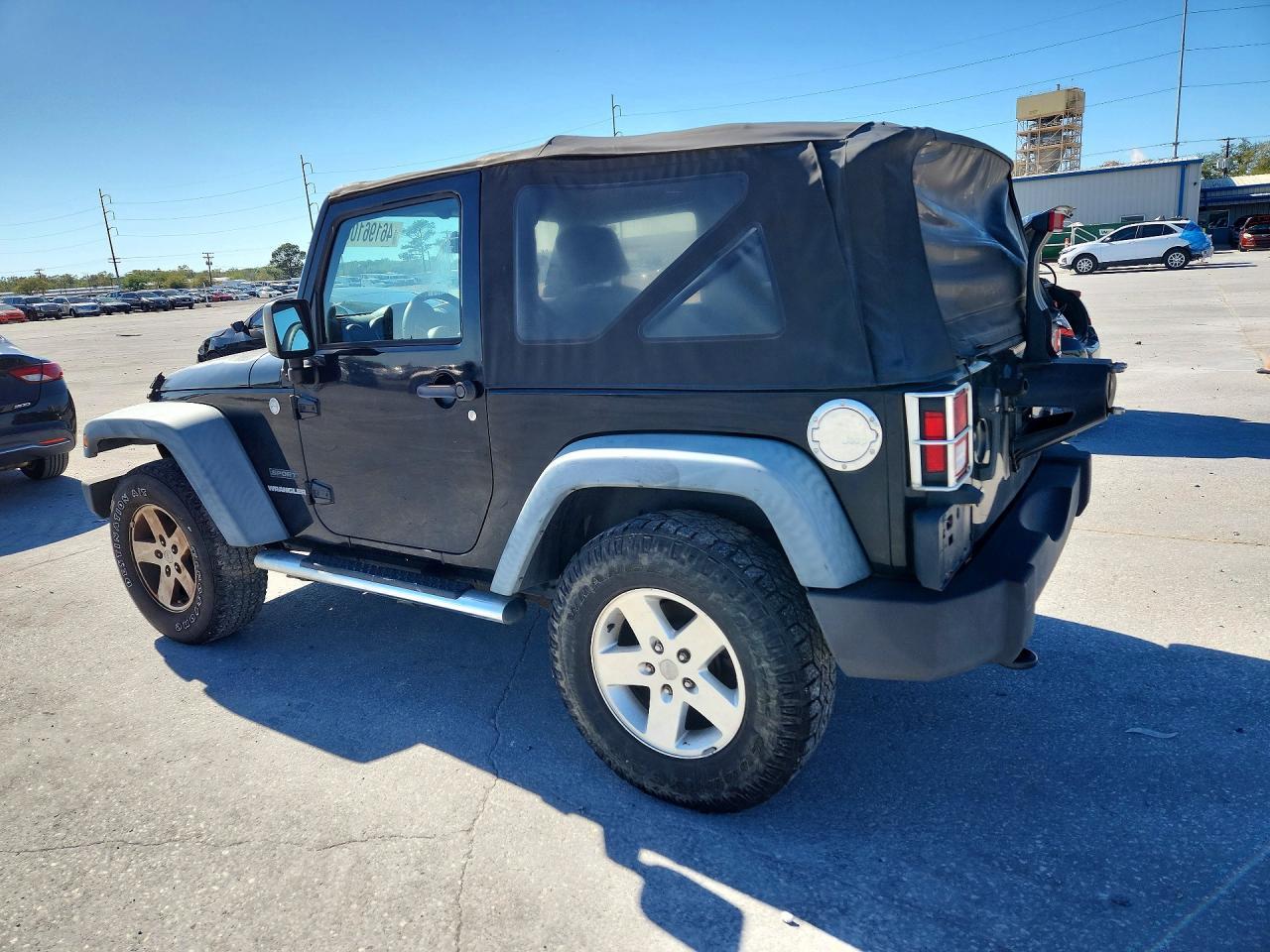 2010 Jeep Wrangler Sport - Фото 2