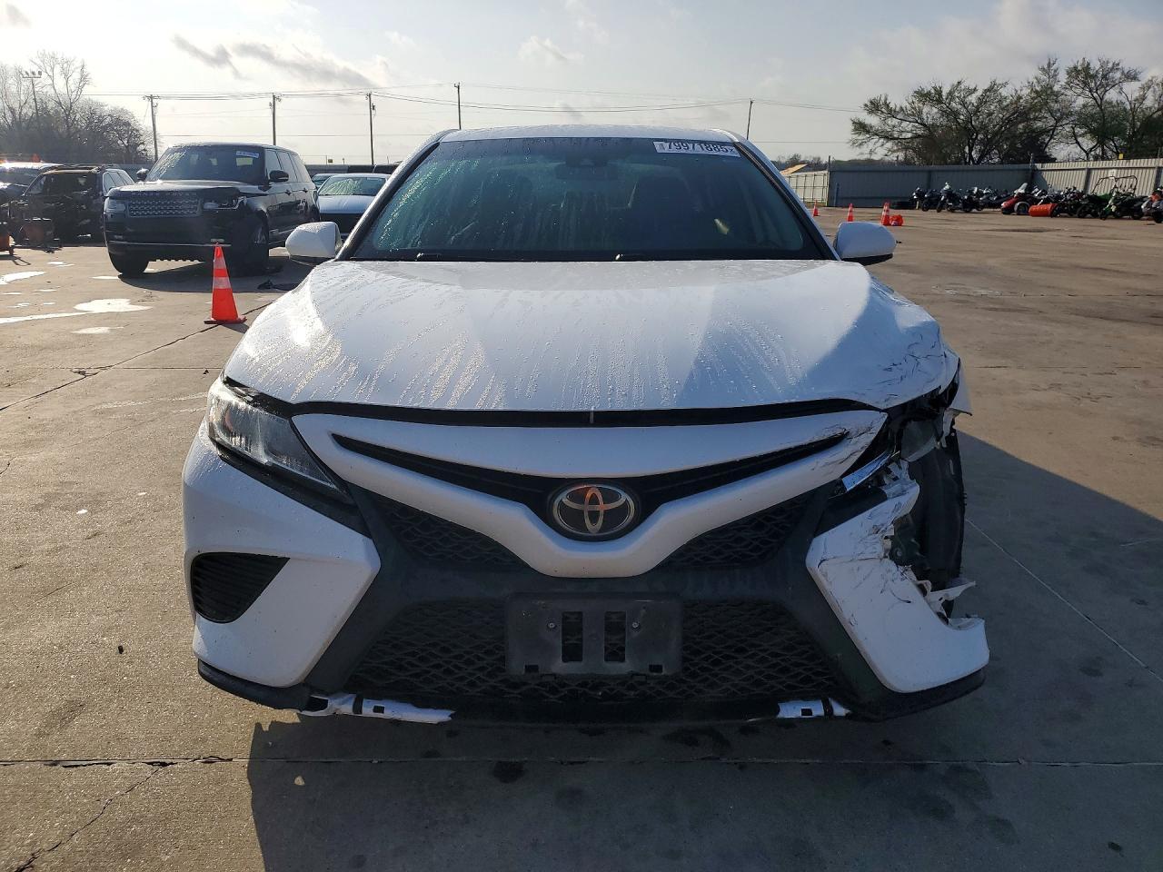 2020 Toyota Camry Se - Image 5