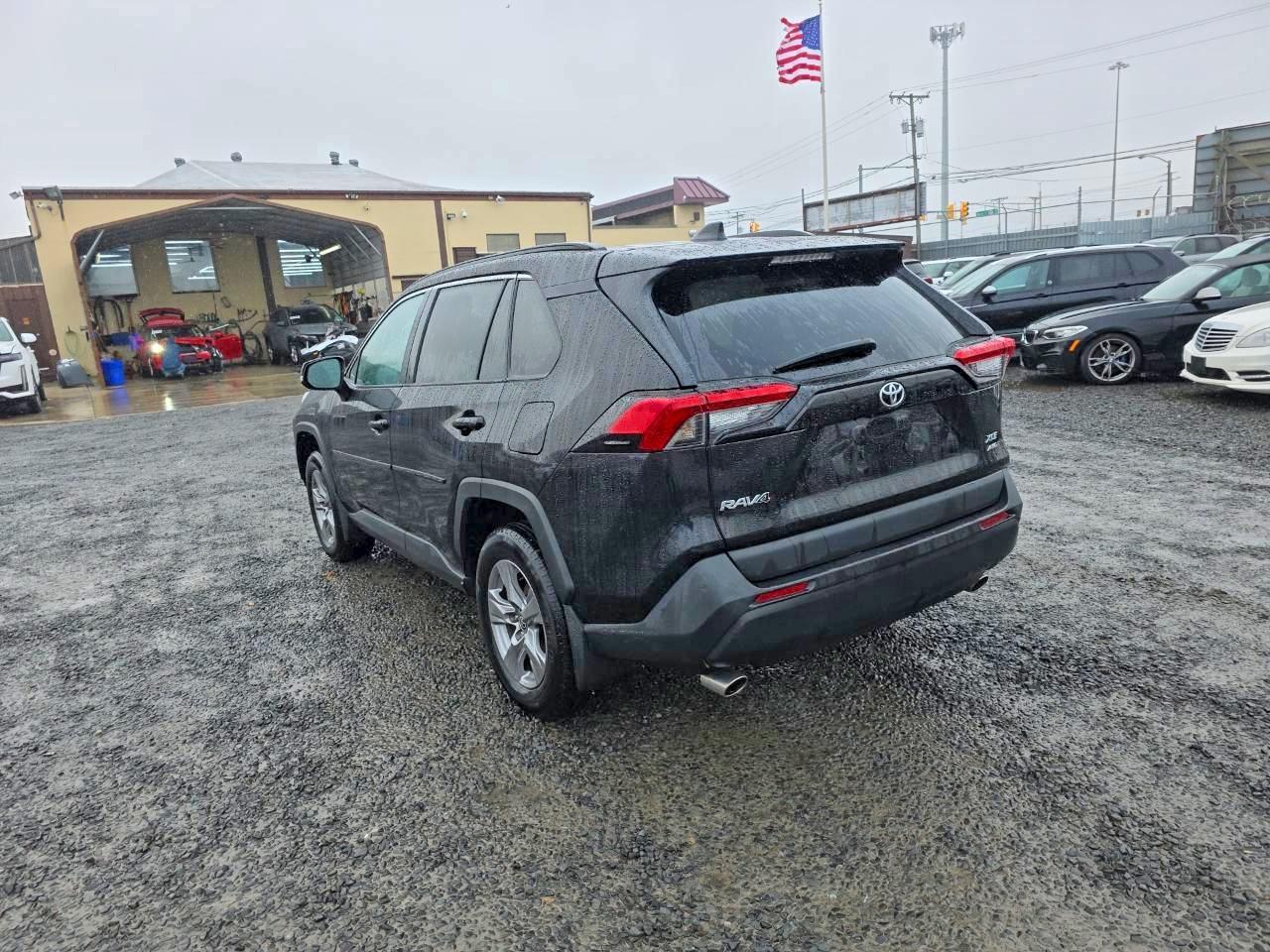 2024 Toyota Rav4 Xle - Фото 2