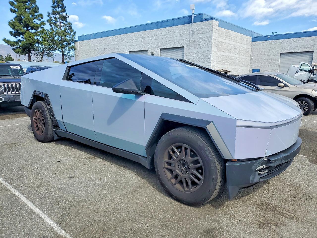 2024 Tesla Cybertruck - Фото 4