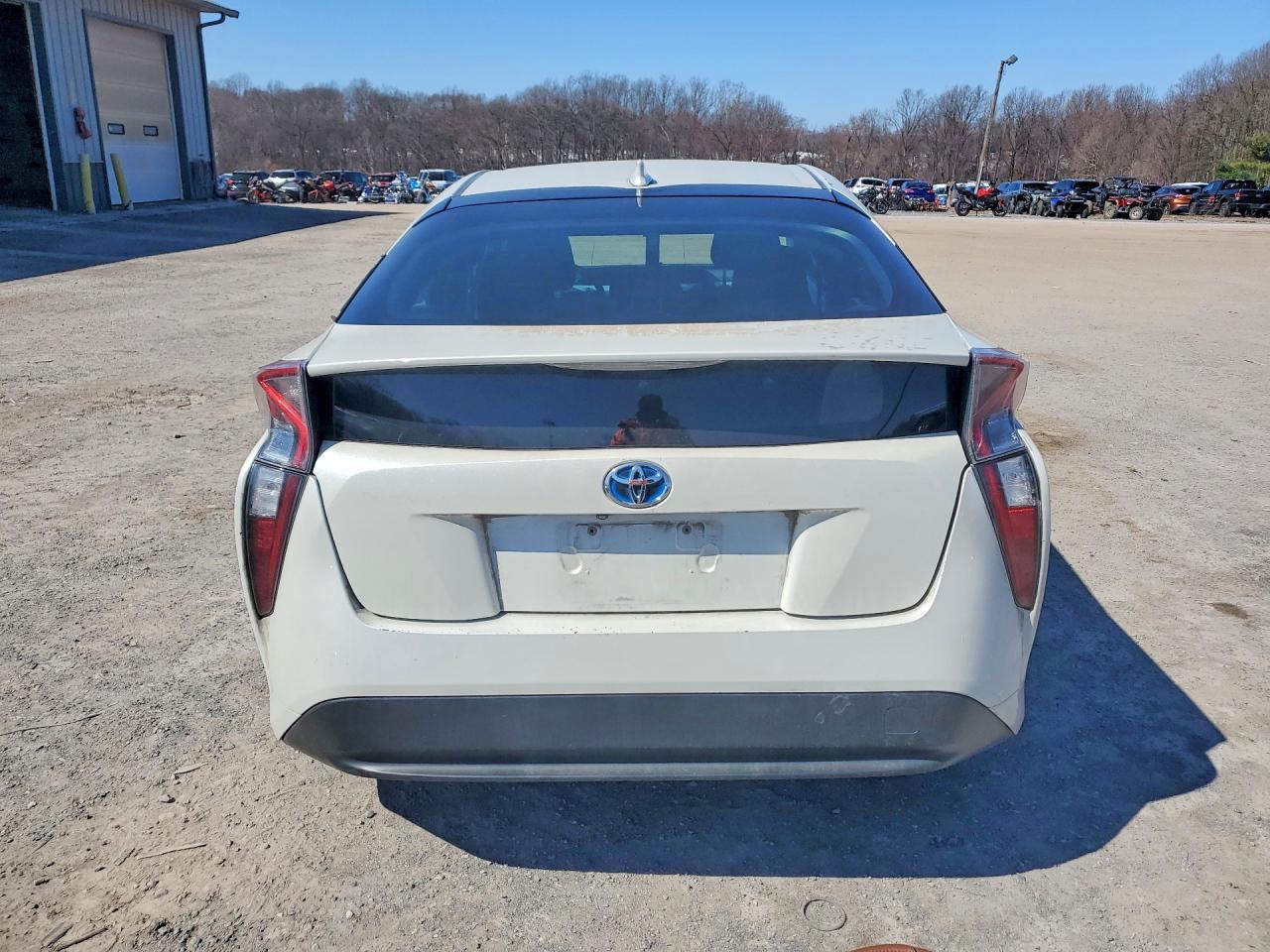 2018 Toyota Prius One - Image 6