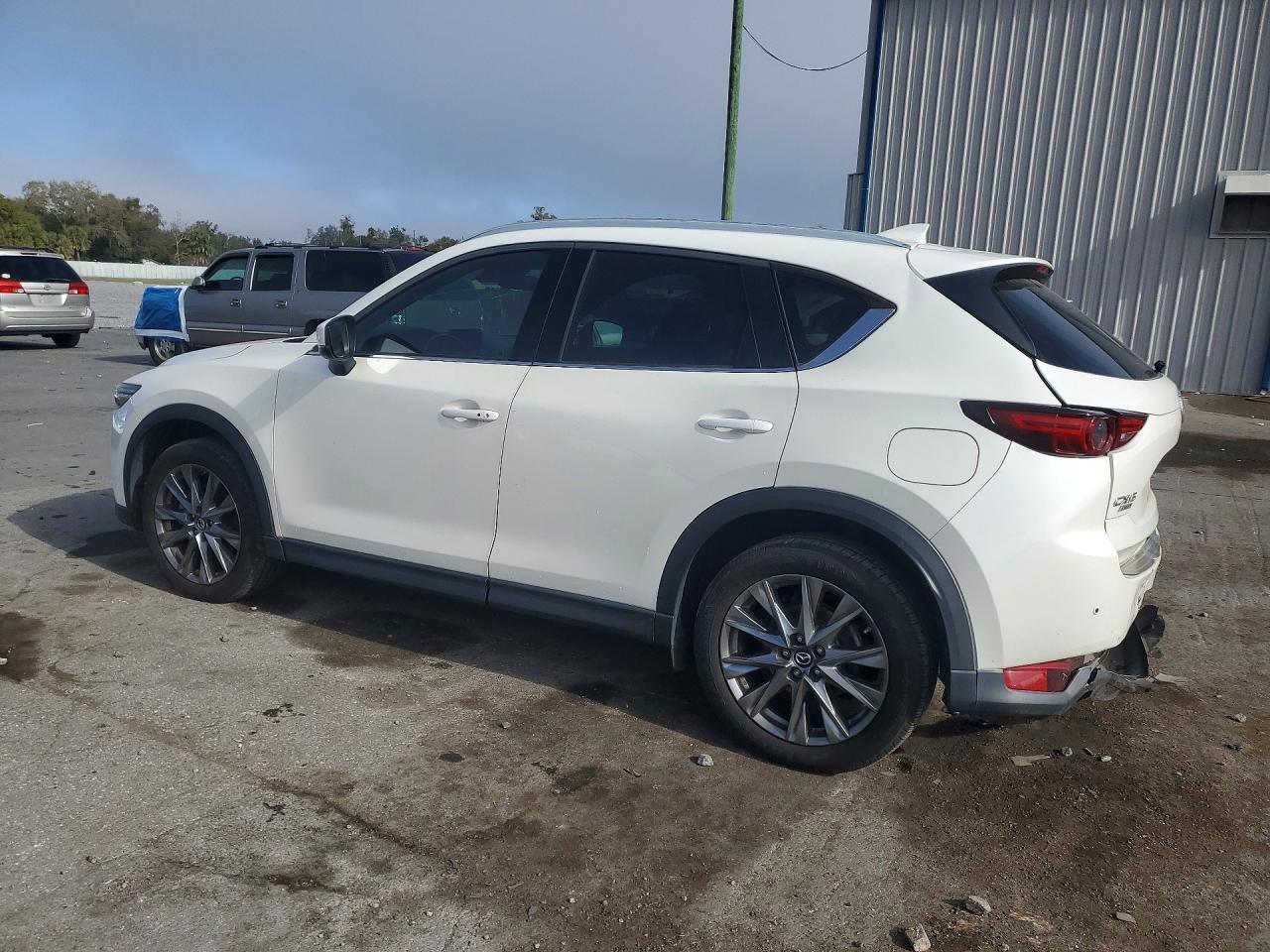 2019 Mazda Cx-5 Signature - Фото 2