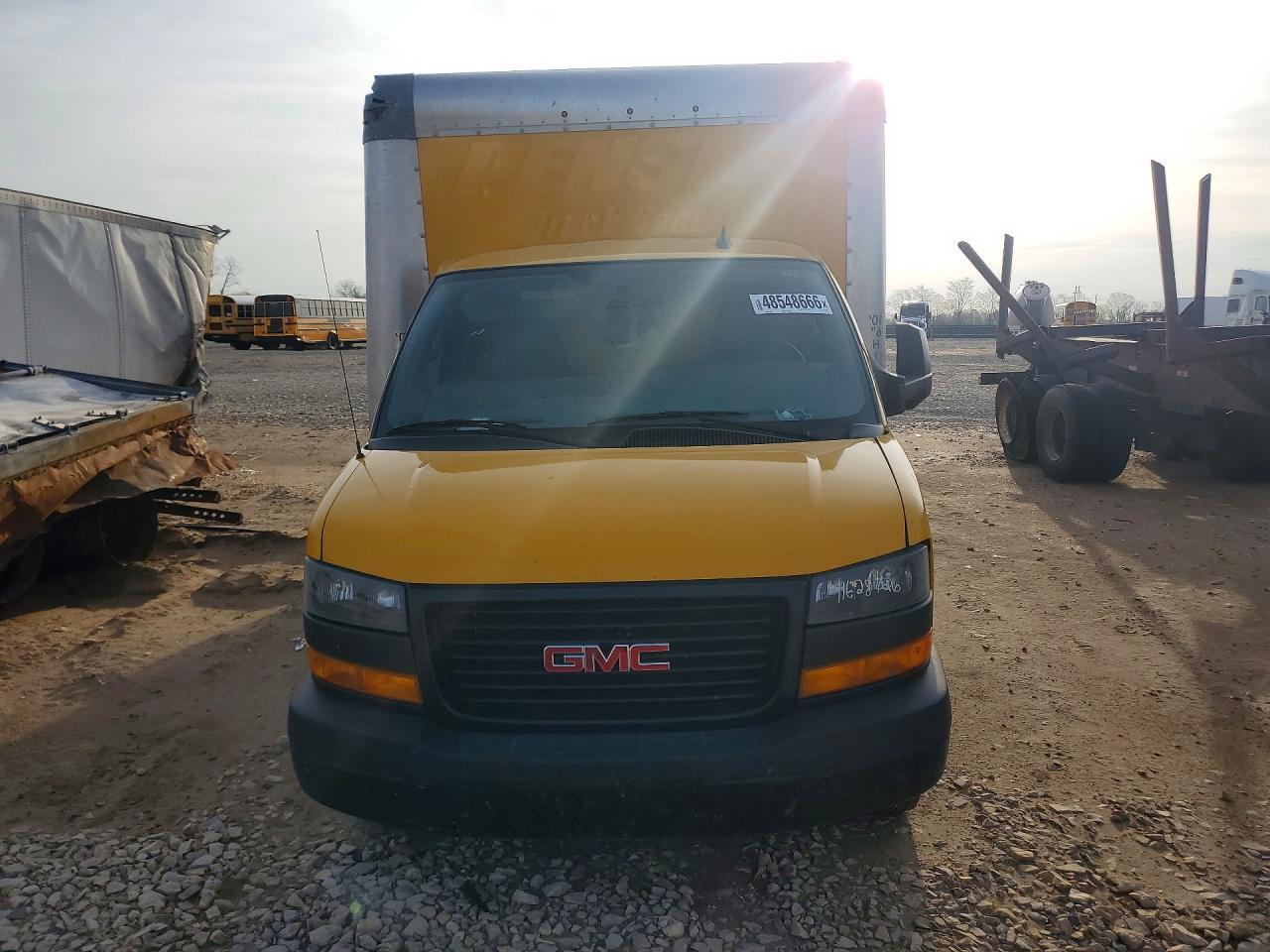2023 GMC Savana G3500 - Box Truck *** Prior Fleet *** - Image 5