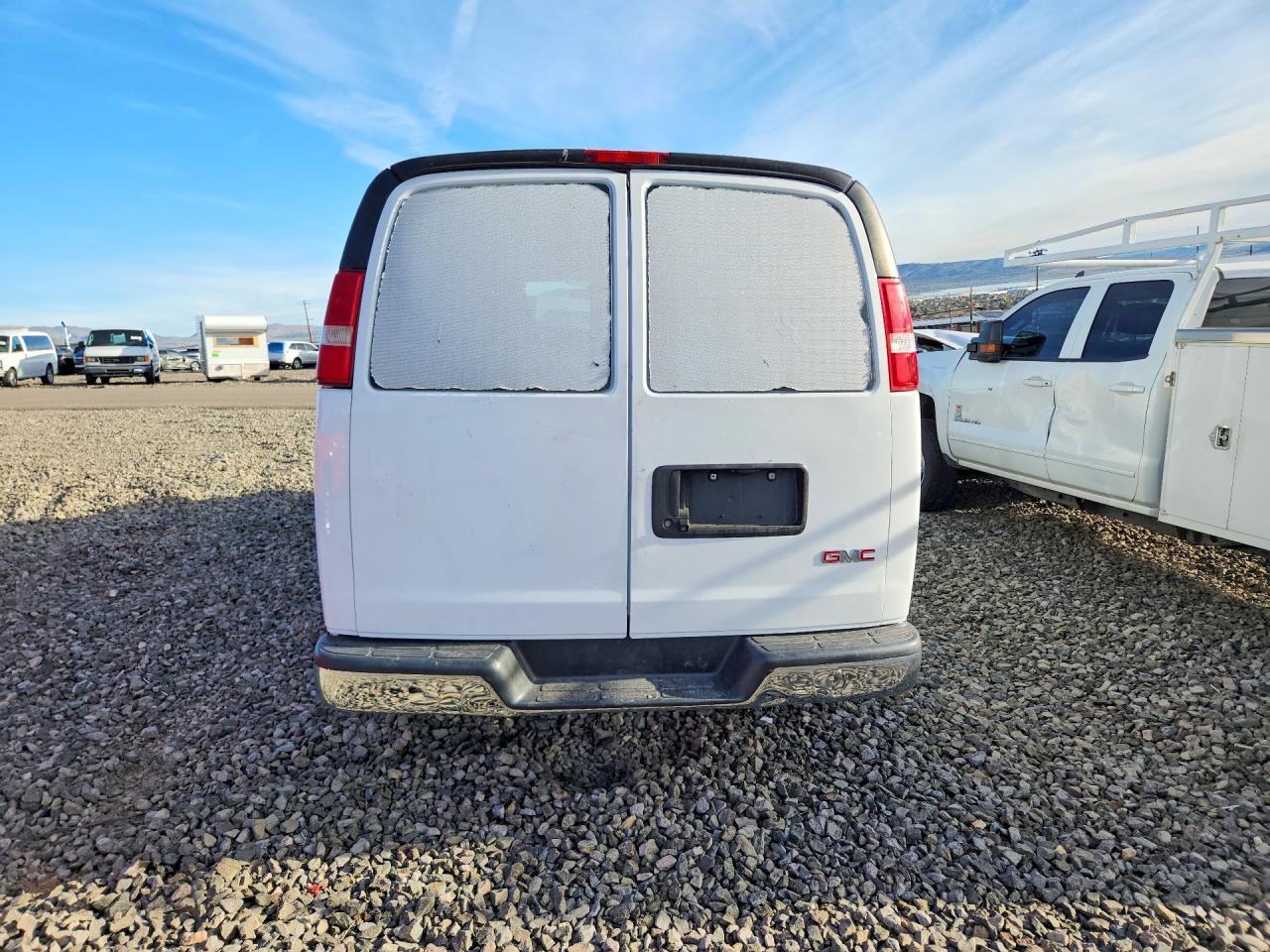 2018 GMC Savana 2500 Cargo Delivery Van - Фото 6