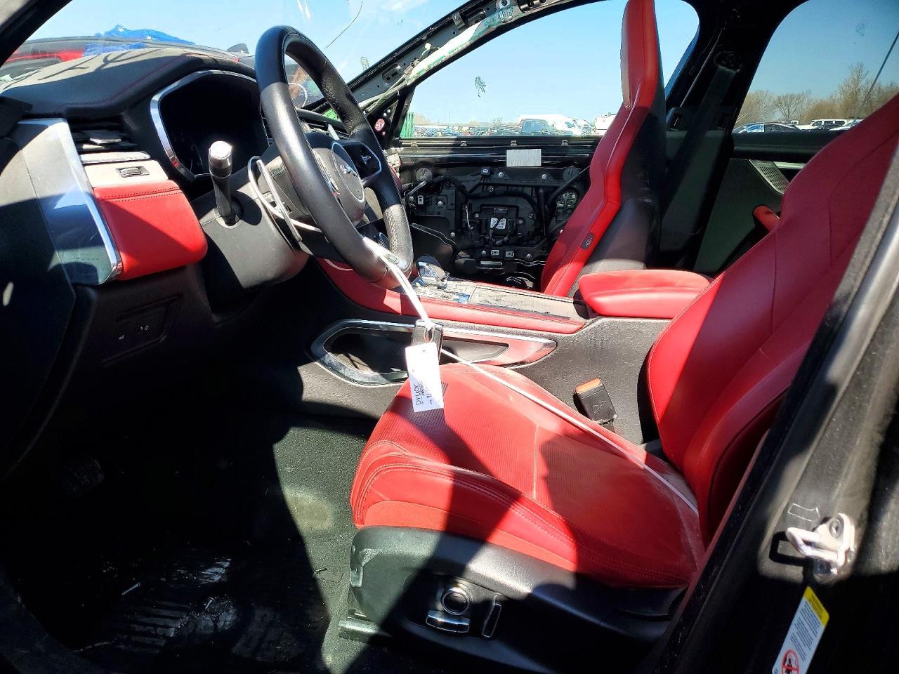 2021 Jaguar F-Pace R-Dynamic S - Фото 7