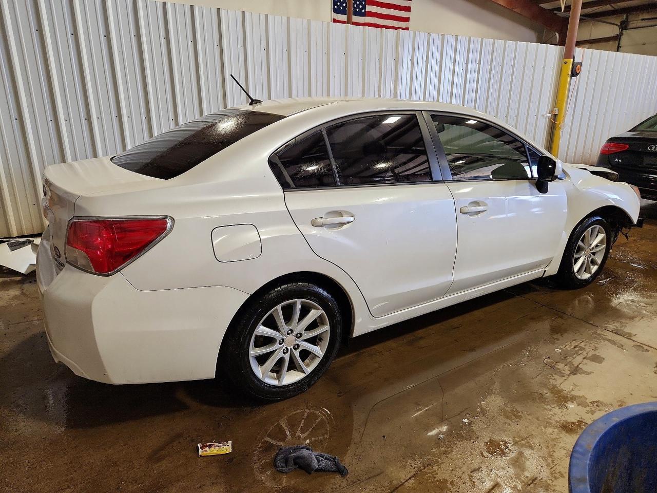 2014 Subaru Impreza Premium - Фото 3