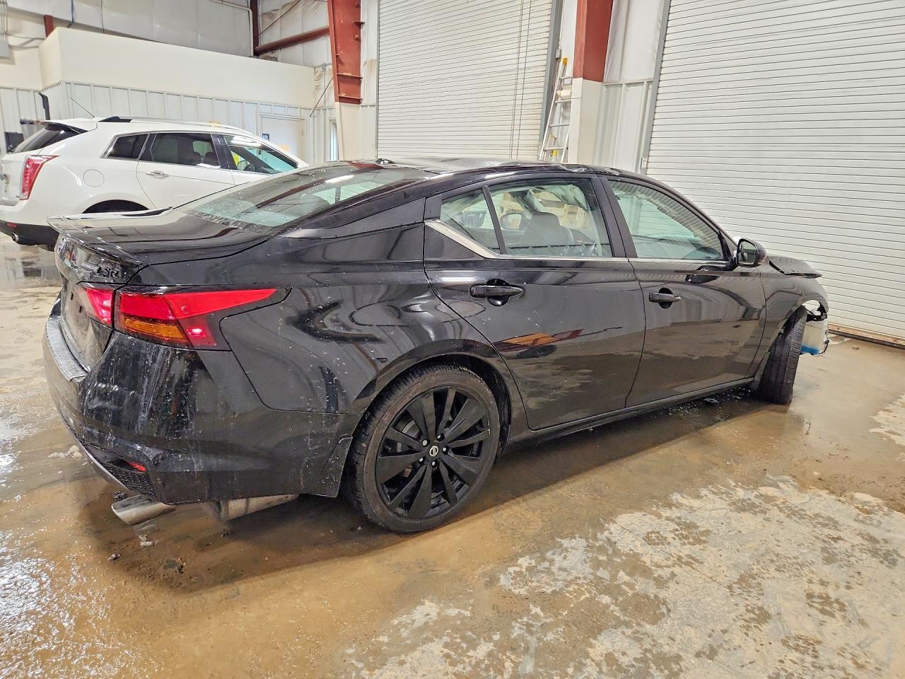2022 Nissan Altima 2.5 Sr - Фото 3