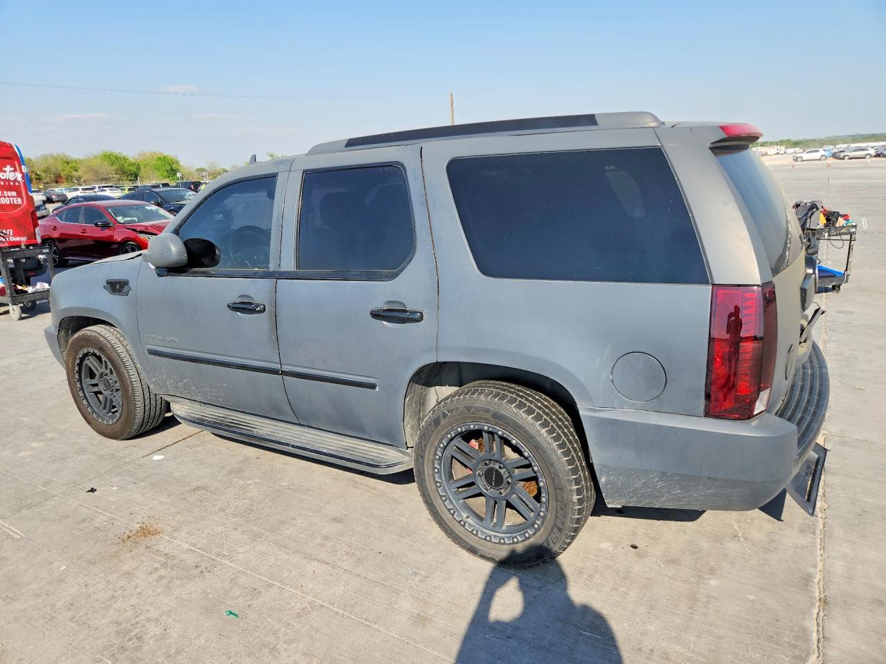 2013 Cadillac Escalade Luxury - Фото 2