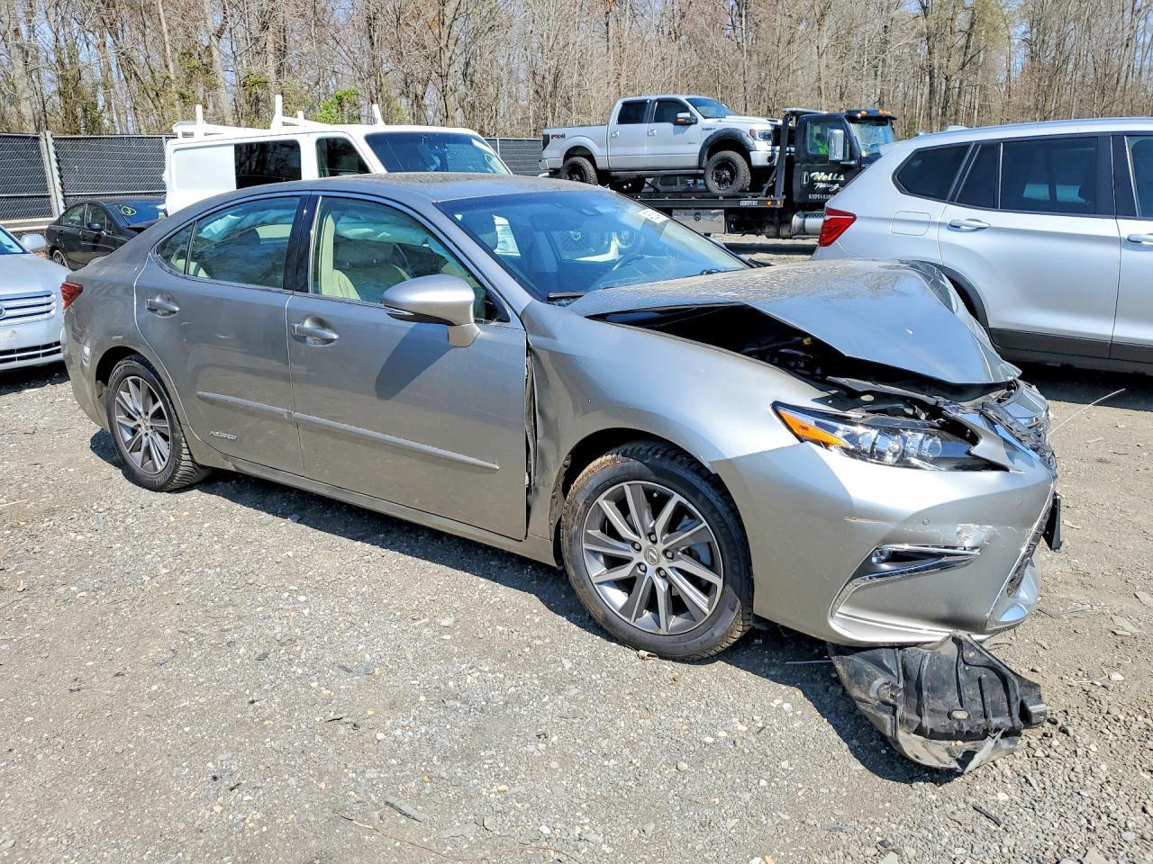 2018 Lexus Es 300H Base - Фото 4