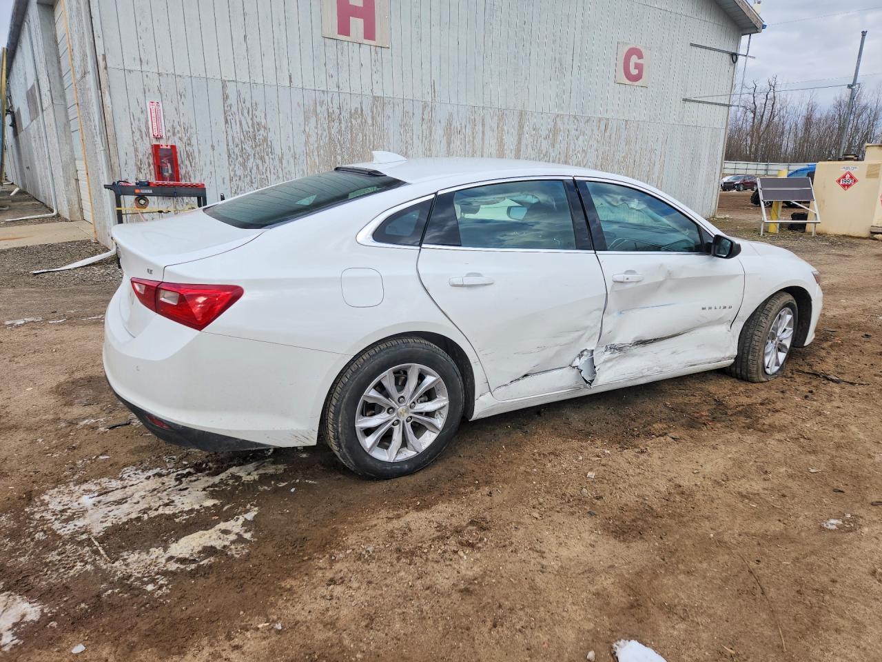 2023 Chevrolet Malibu Lt - Image 3