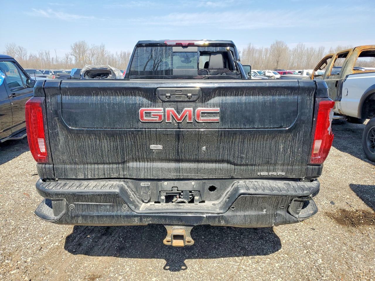 2022 GMC Sierra K3500 Denali - Фото 6