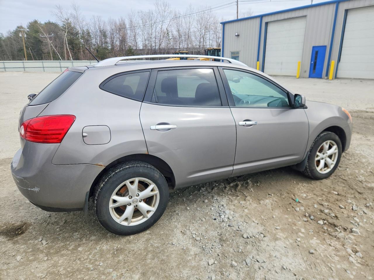 2010 Nissan Rogue S - Фото 3