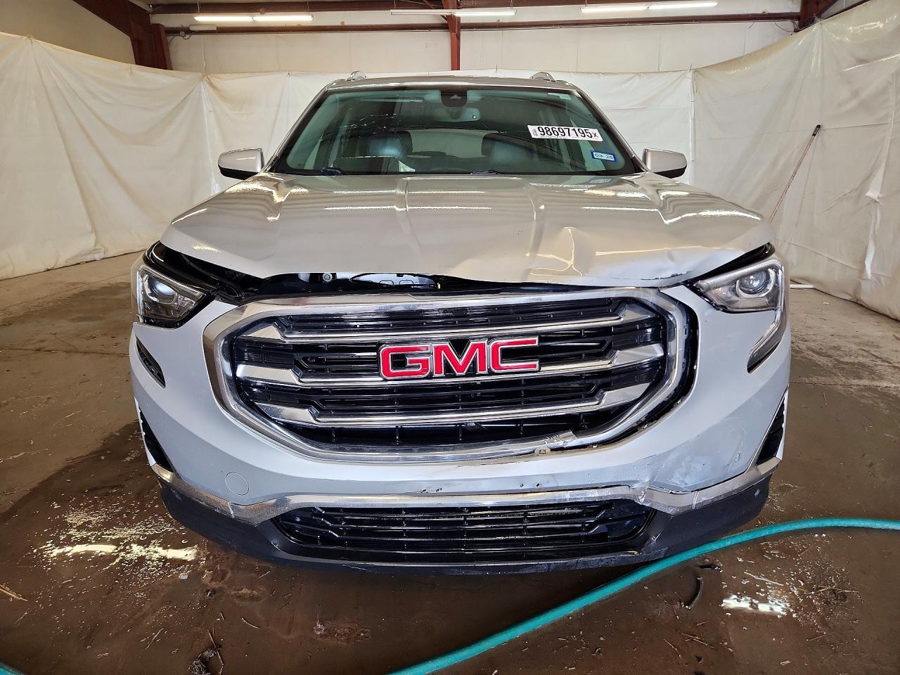 2020 GMC Terrain Slt - Image 5