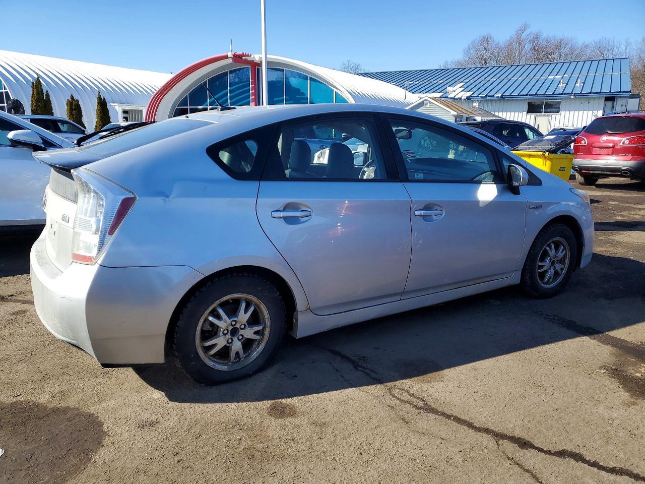 2010 Toyota Prius Iv - Фото 3
