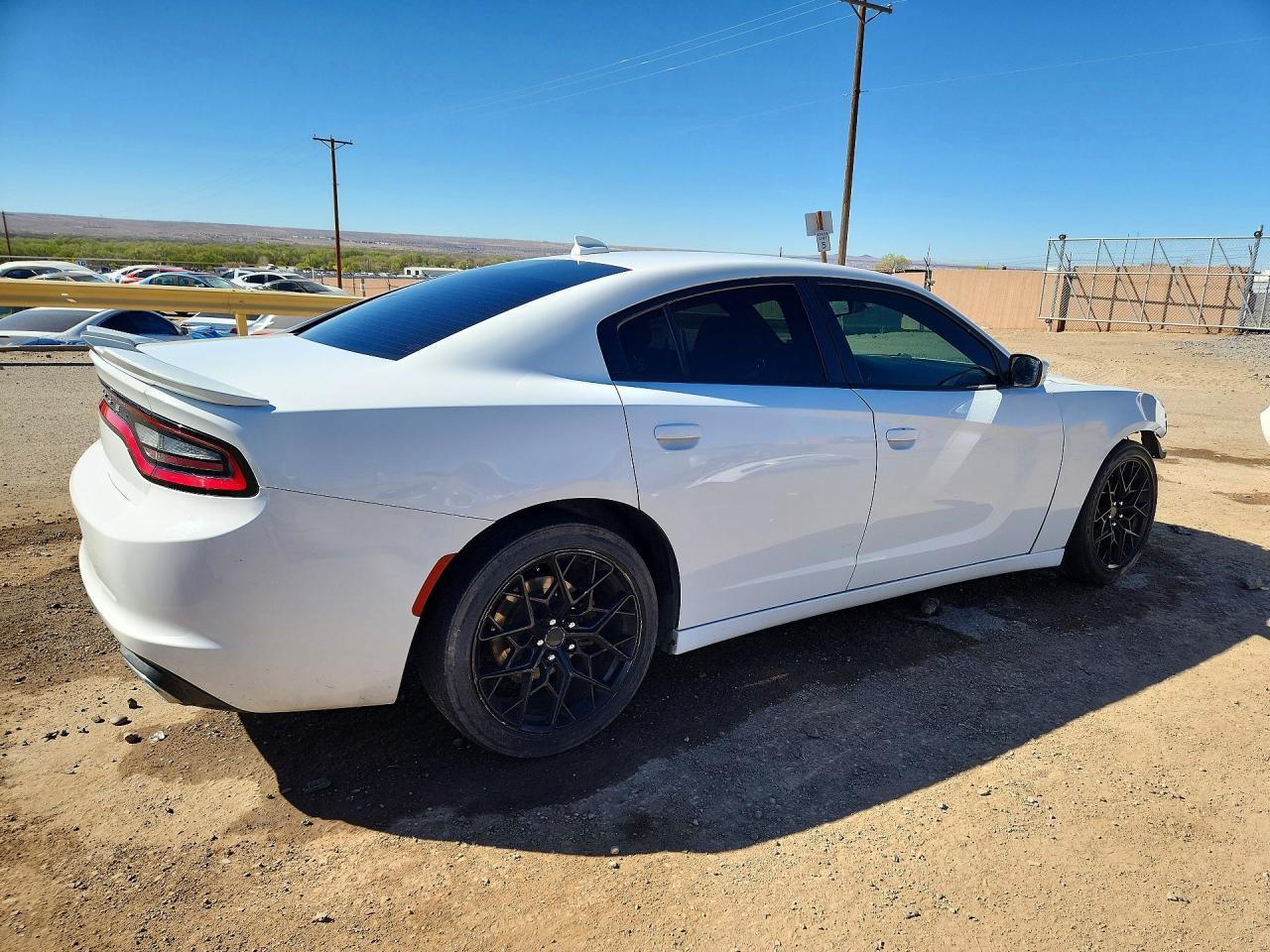 2016 Dodge Charger Sxt - Фото 3