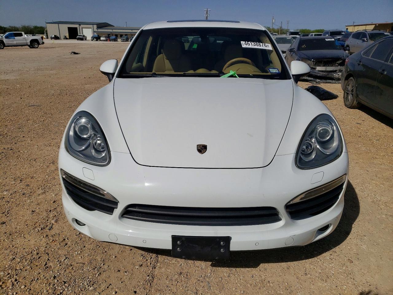 2014 Porsche Cayenne S Hybrid - Image 5