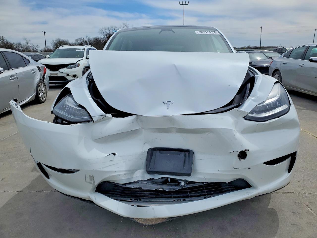 2023 Tesla Model Y - Image 5