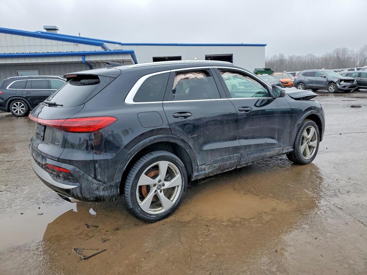 2025 Audi Q5 Premium Plus - Фото 3