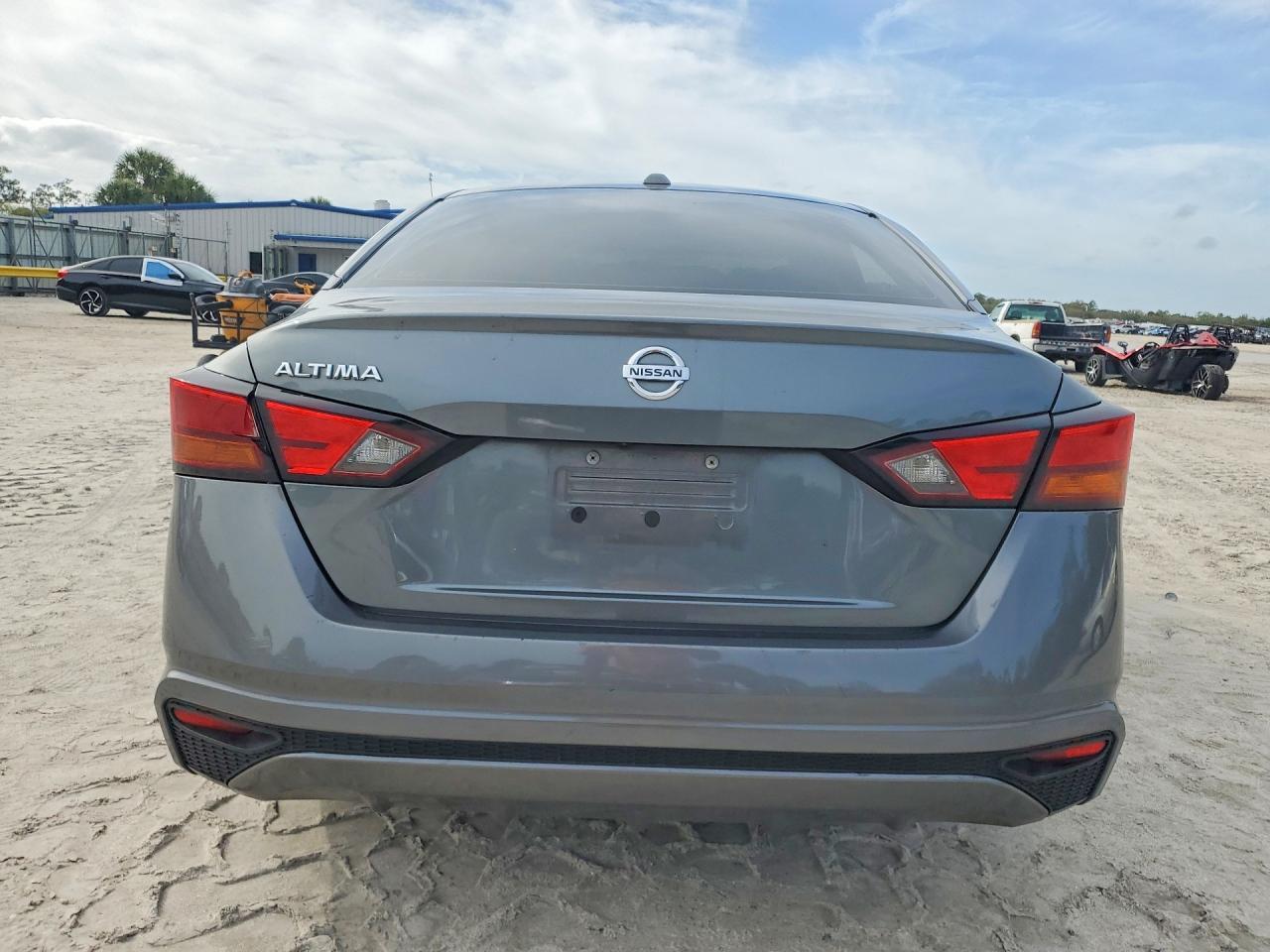 2020 Nissan Altima S - Фото 6