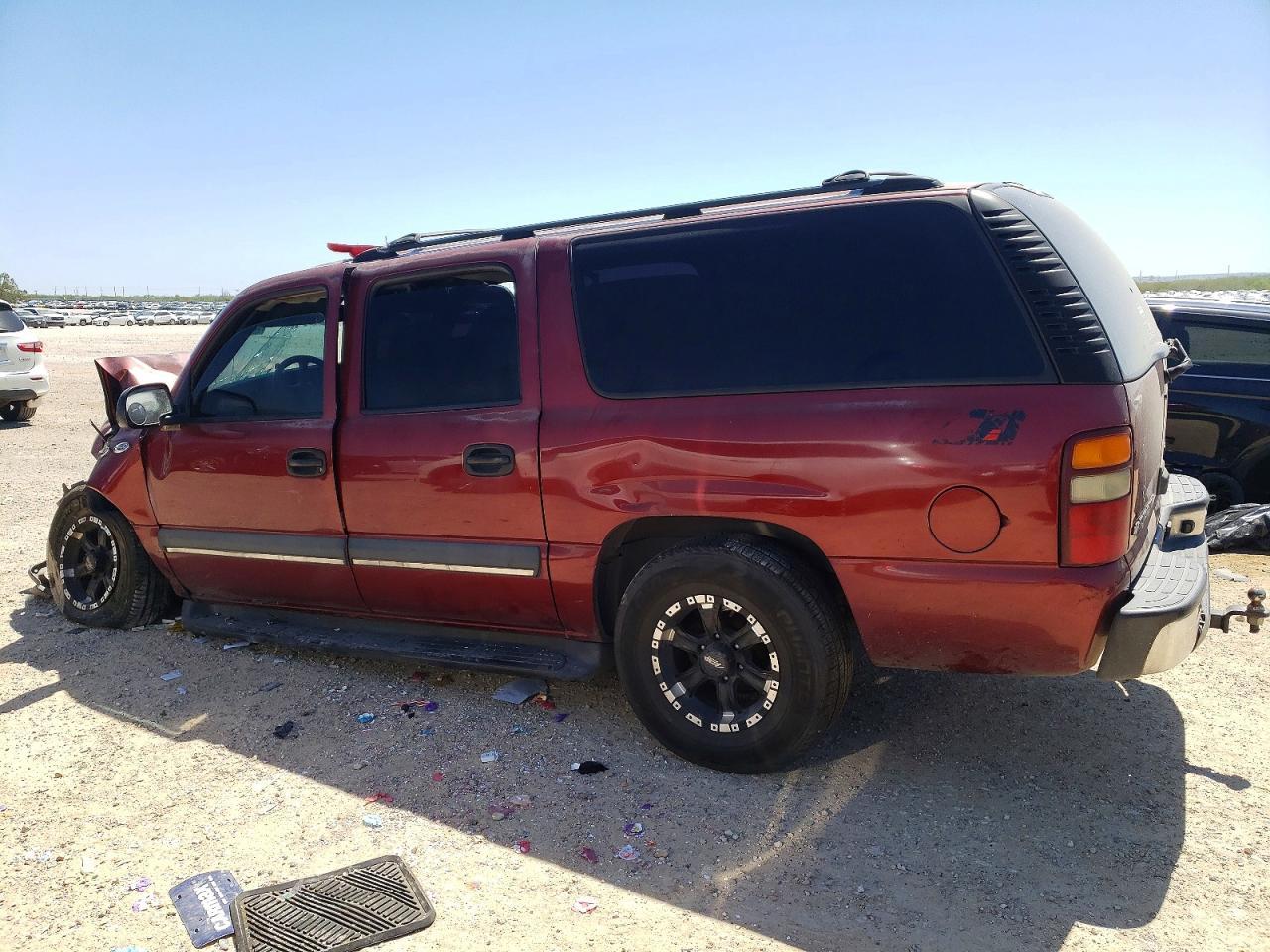 2002 Chevrolet Suburban C1500 - Image 2