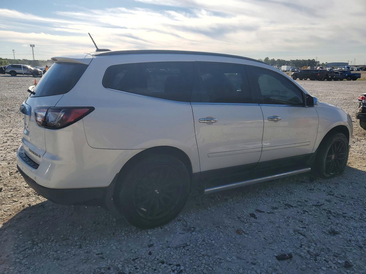 2016 Chevrolet Traverse Lt - Фото 3
