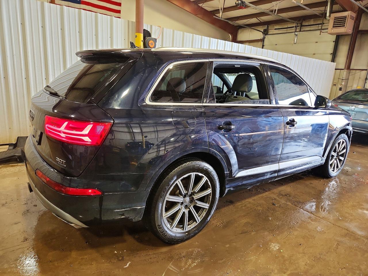 2017 Audi Q7 Premium Plus - Image 3
