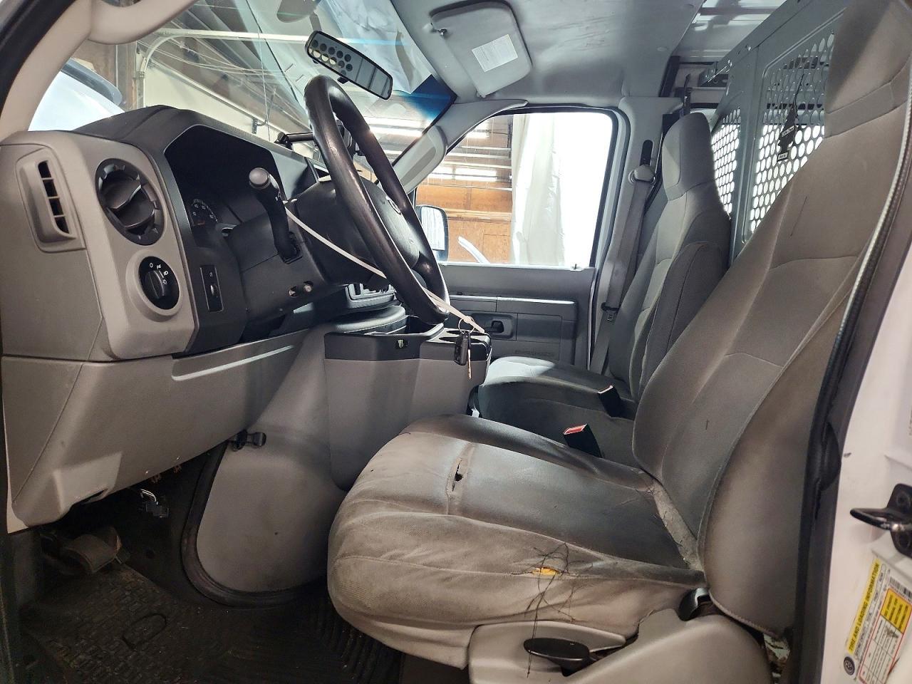 2013 Ford Econoline E250 Van - Image 7