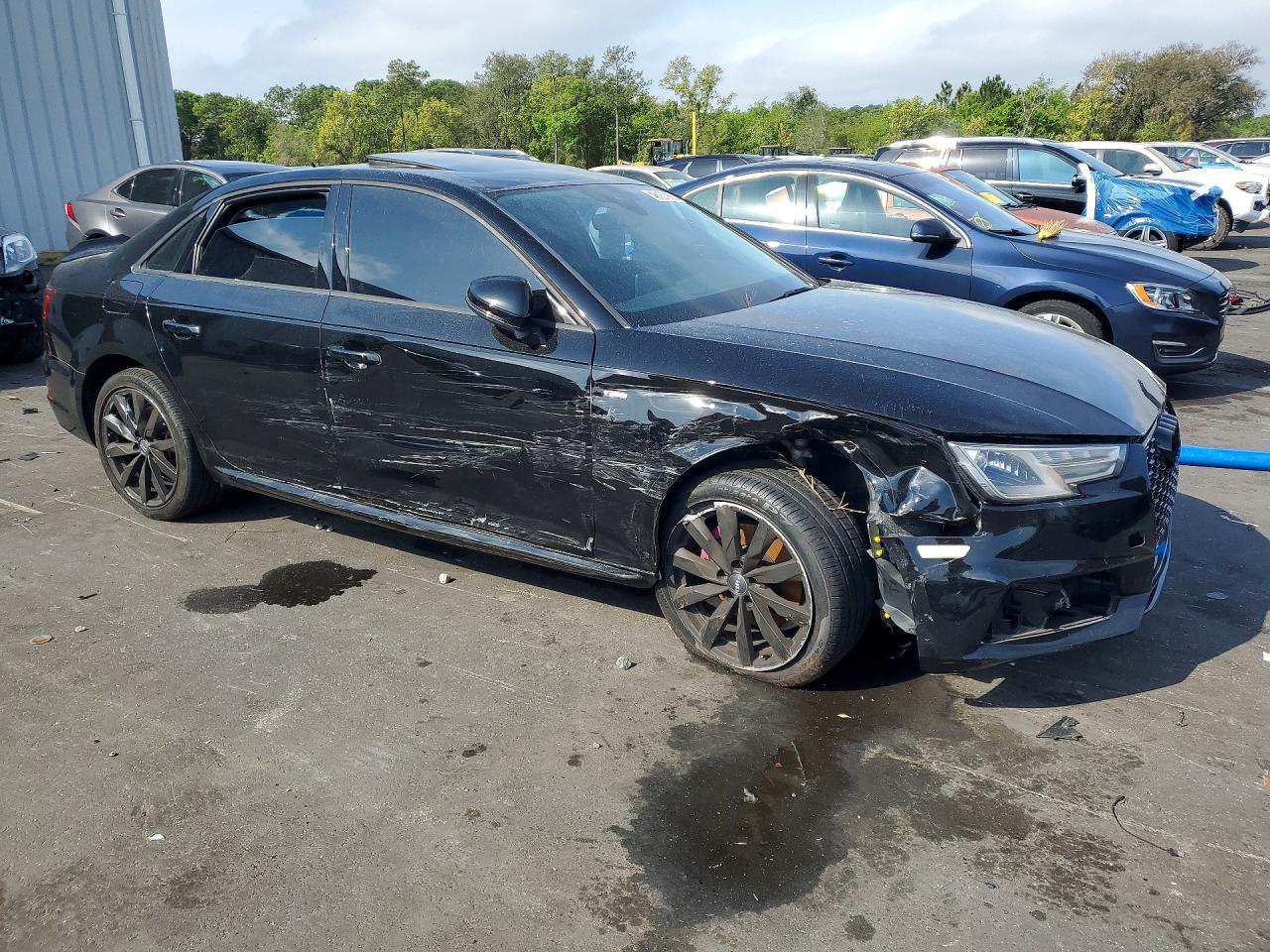 2018 Audi A4 Premium - Image 4