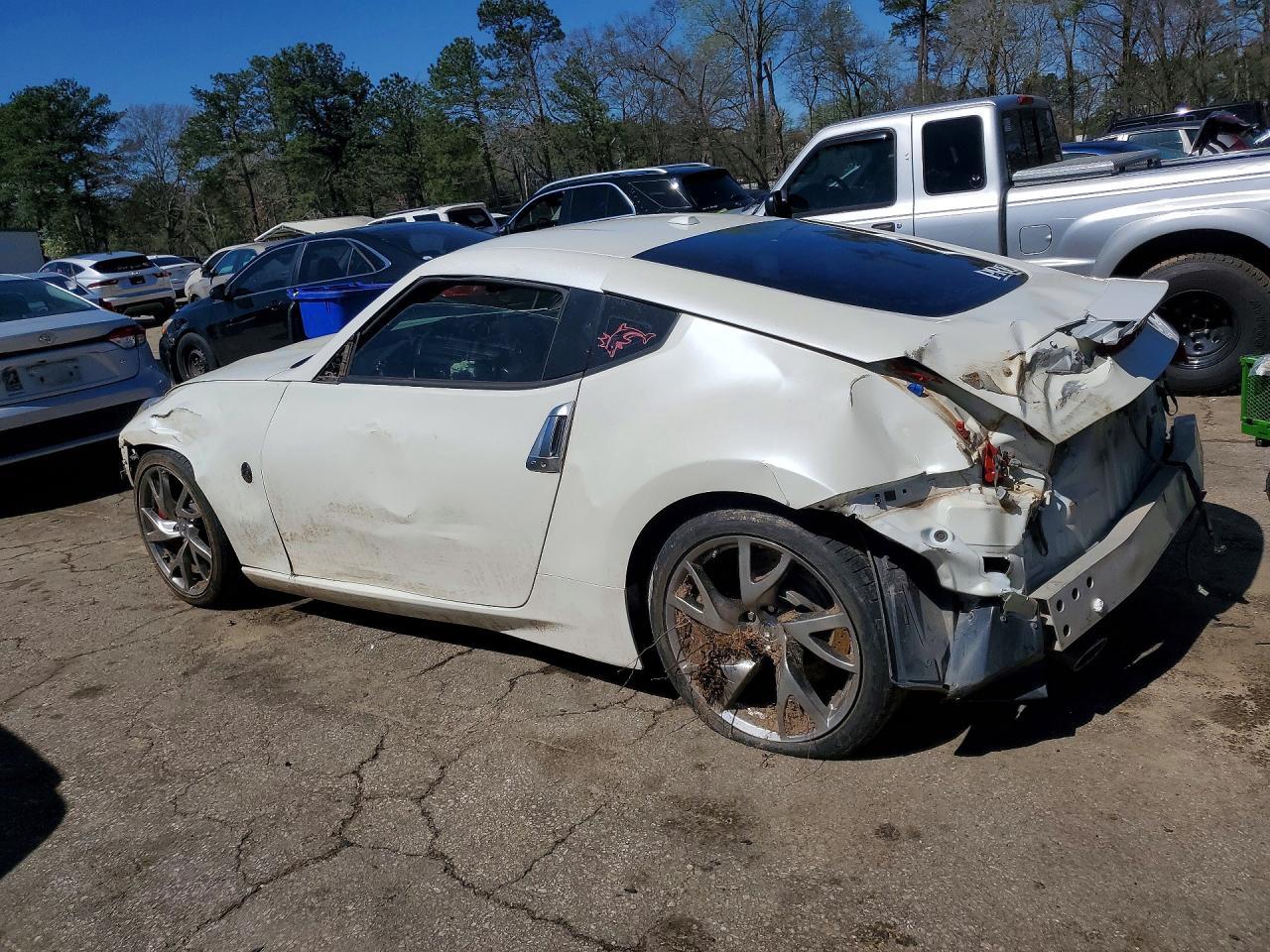 2014 Nissan 370Z Touring - Image 2