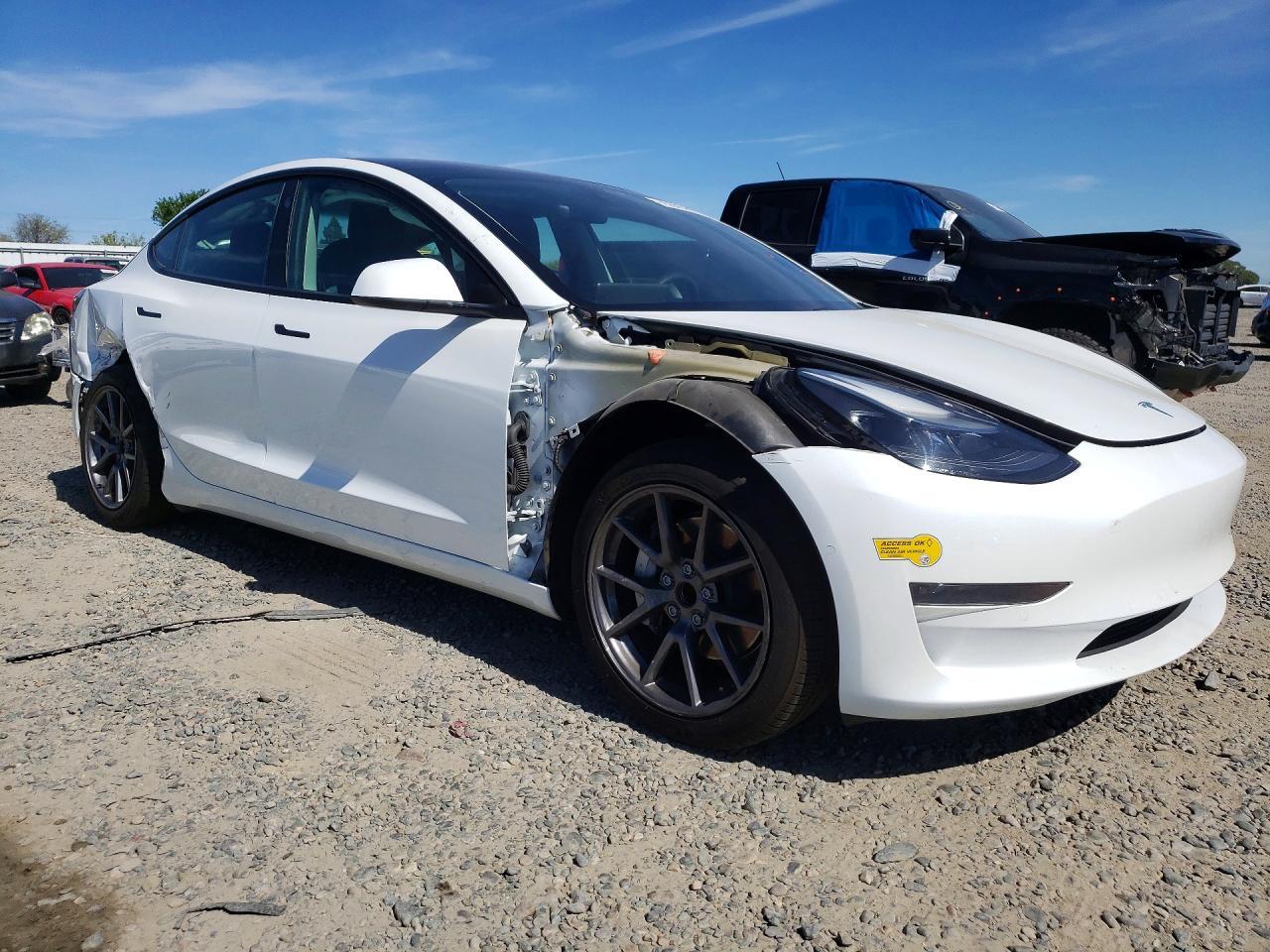 2021 Tesla Model 3 - Фото 4