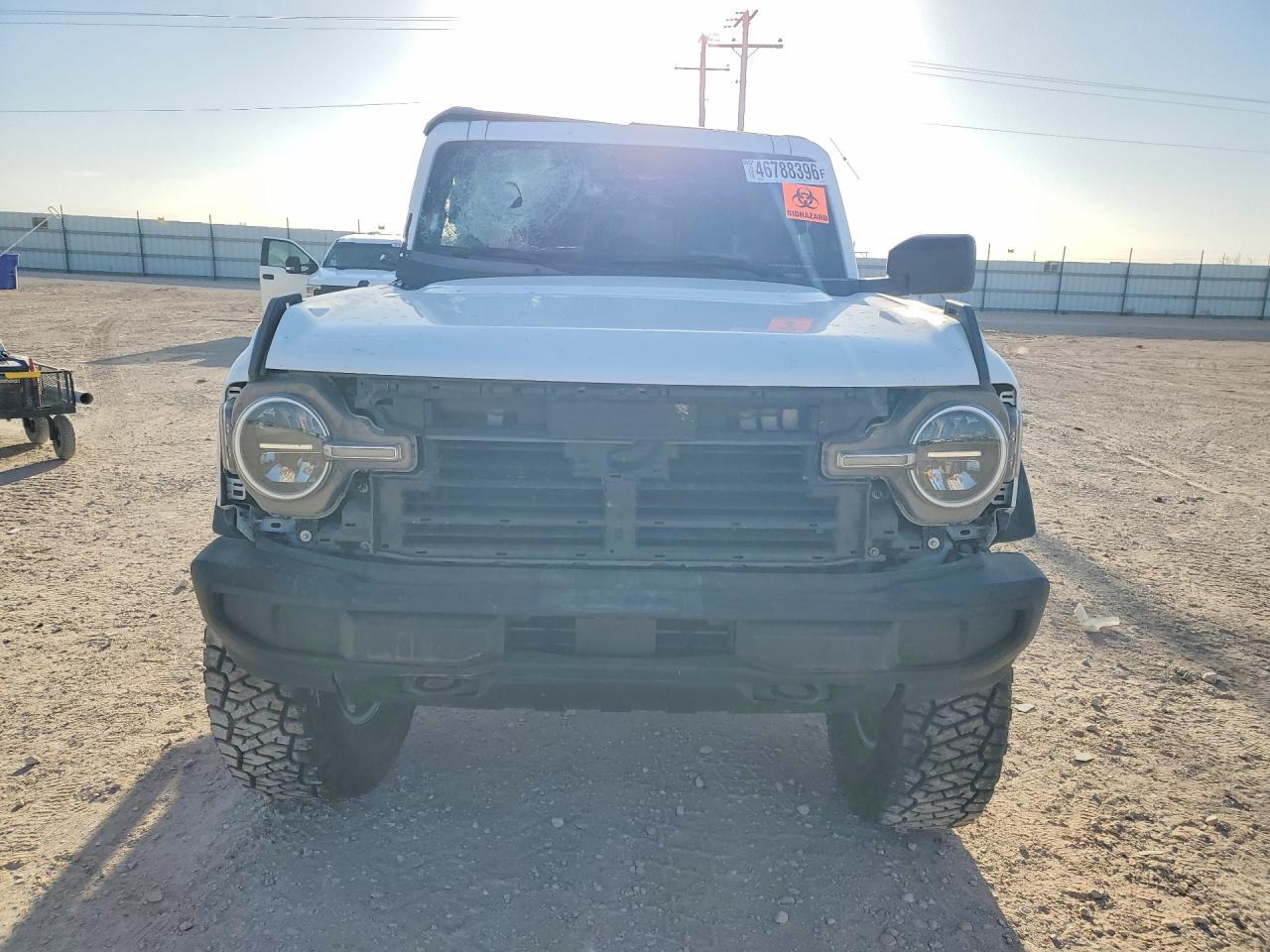 2025 Ford Bronco Big Bend - Image 5