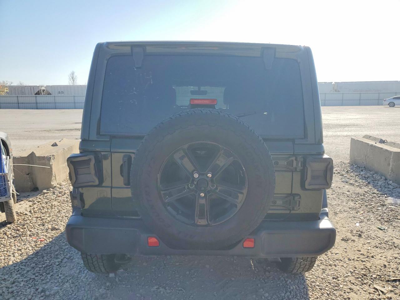 2021 Jeep Wrangler Unlimited Sahara - Image 6