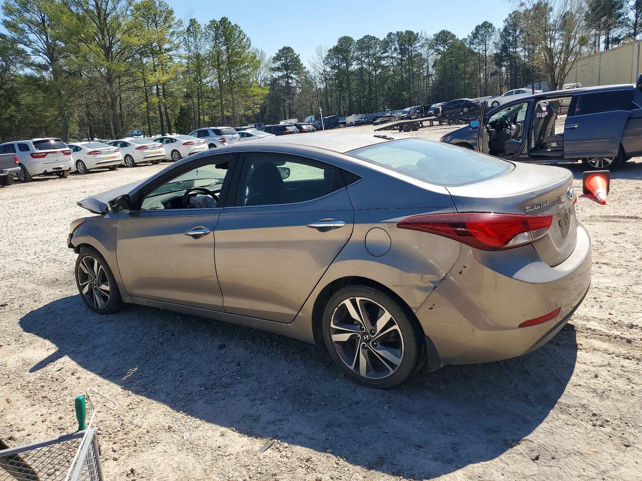 2015 Hyundai Elantra Limited - Фото 2