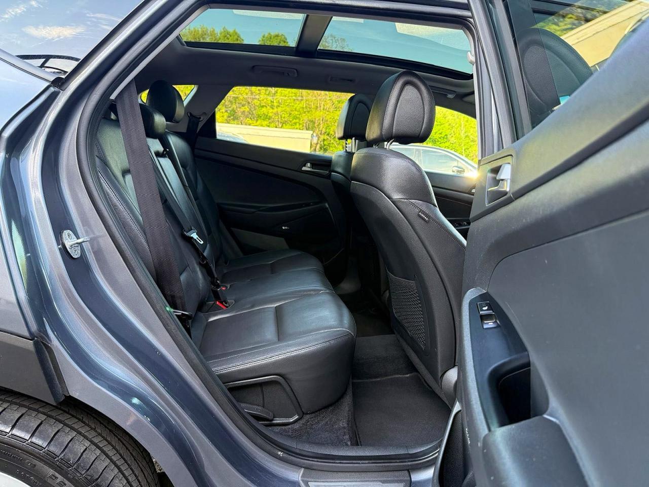 2017 Hyundai Tucson Limited - Image 6