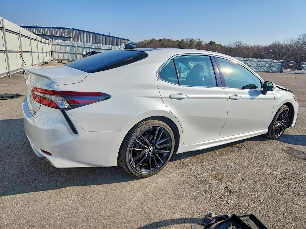 2022 Toyota Camry Xse - Фото 3