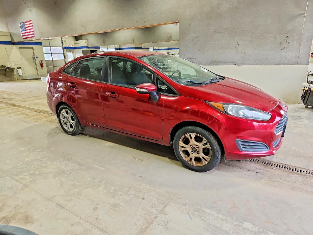 2014 Ford Fiesta Se - Фото 4