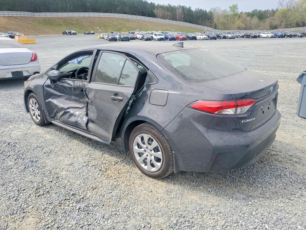 2026 Toyota Corolla Le - Фото 2