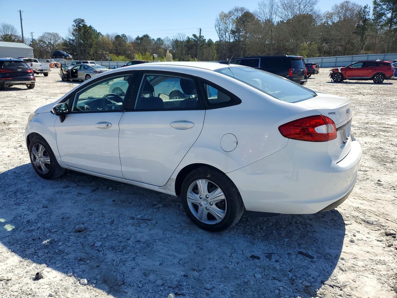 2012 Ford Fiesta S - Image 2