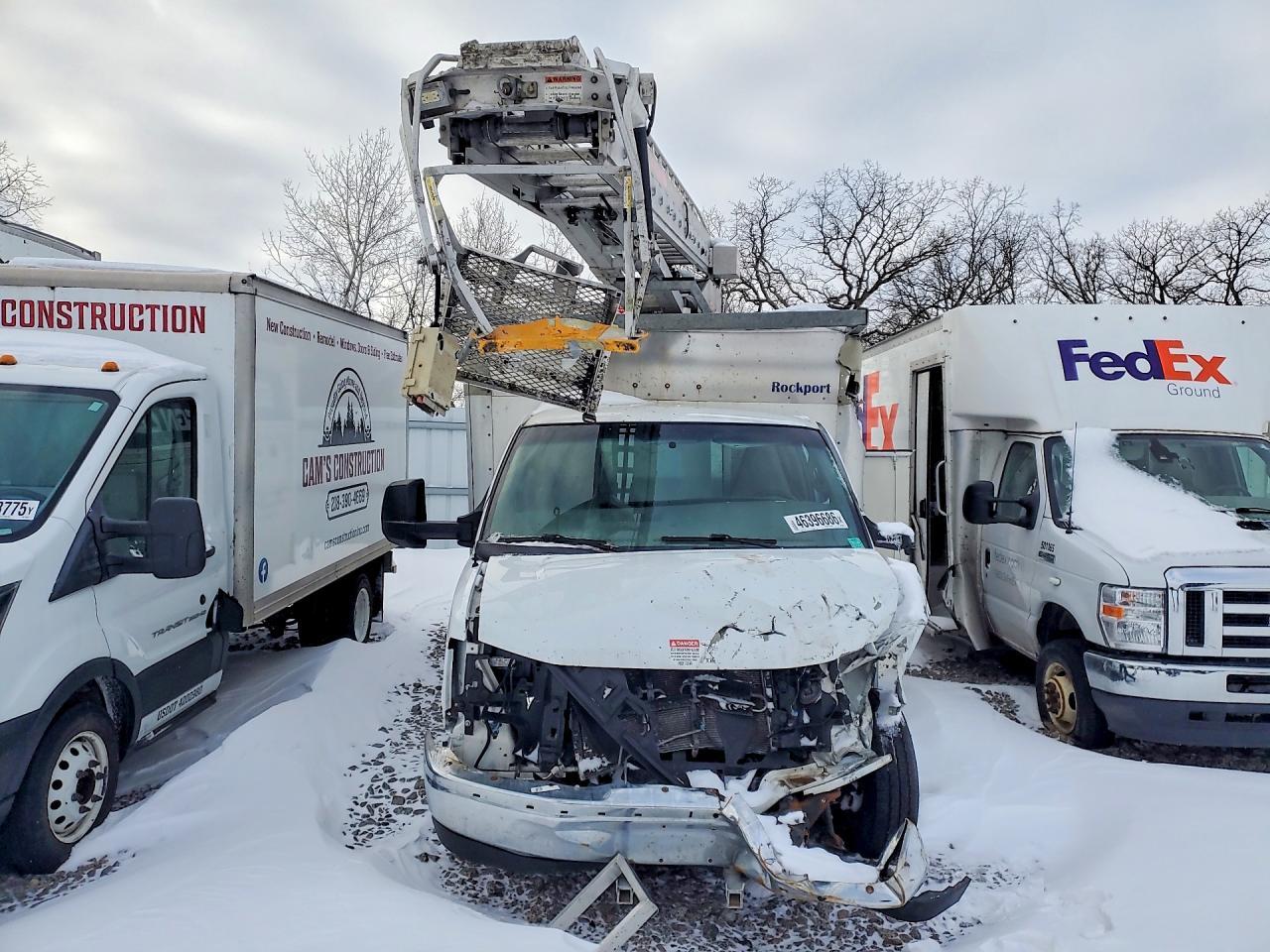 2017 Chevrolet Express - Фото 5