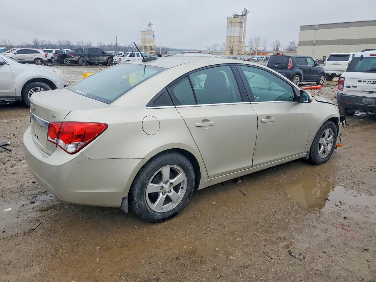 2016 Chevrolet Cruze Limited Lt - Image 3