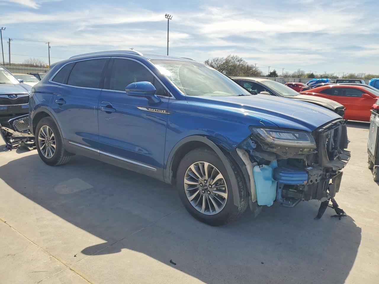 2020 Lincoln Nautilus - Image 4