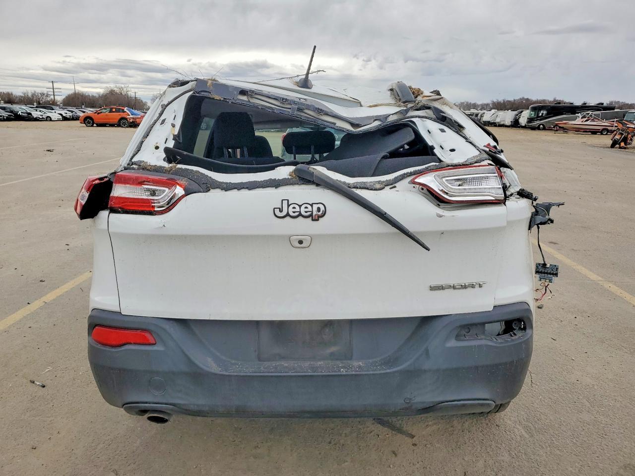2017 Jeep Cherokee Sport - Image 6