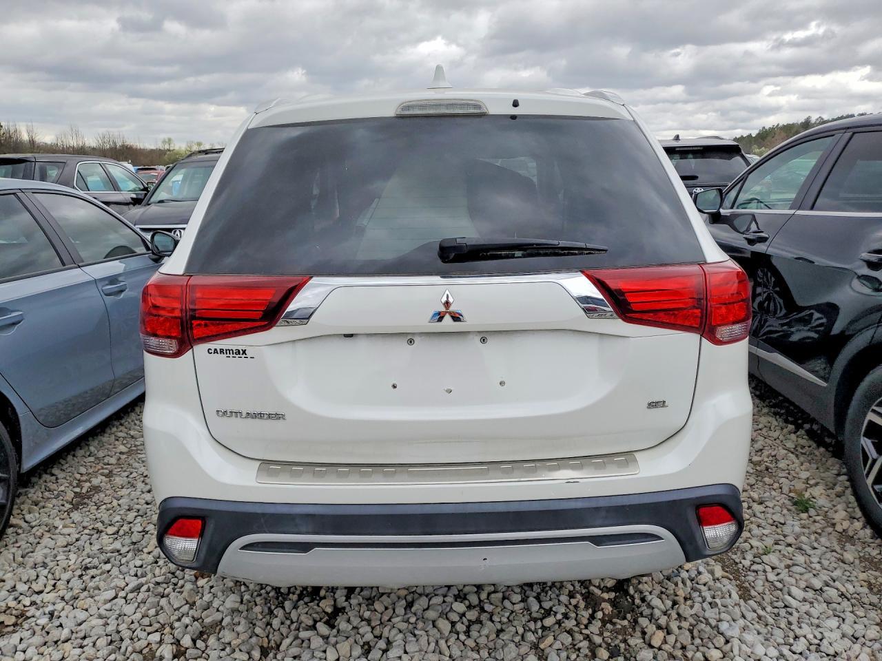 2020 Mitsubishi Outlander Se - Фото 6