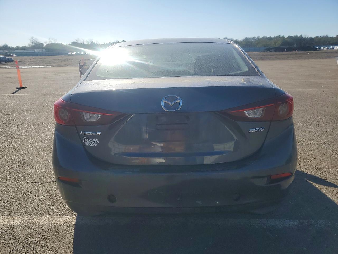 2015 Mazda 3 Sport - Image 6