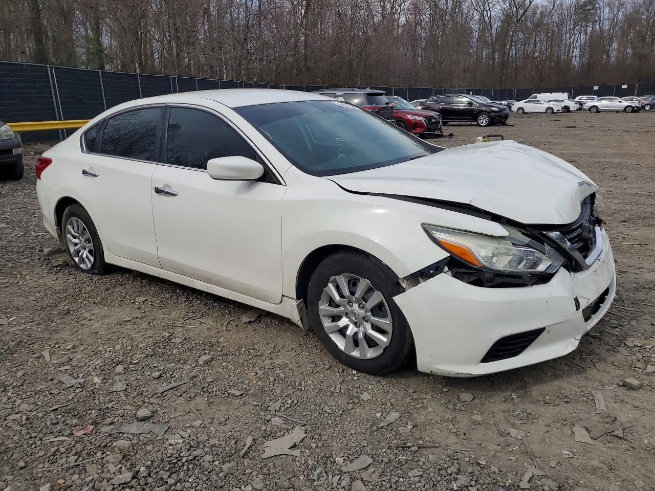 2018 Nissan Altima 2.5 S - Image 4