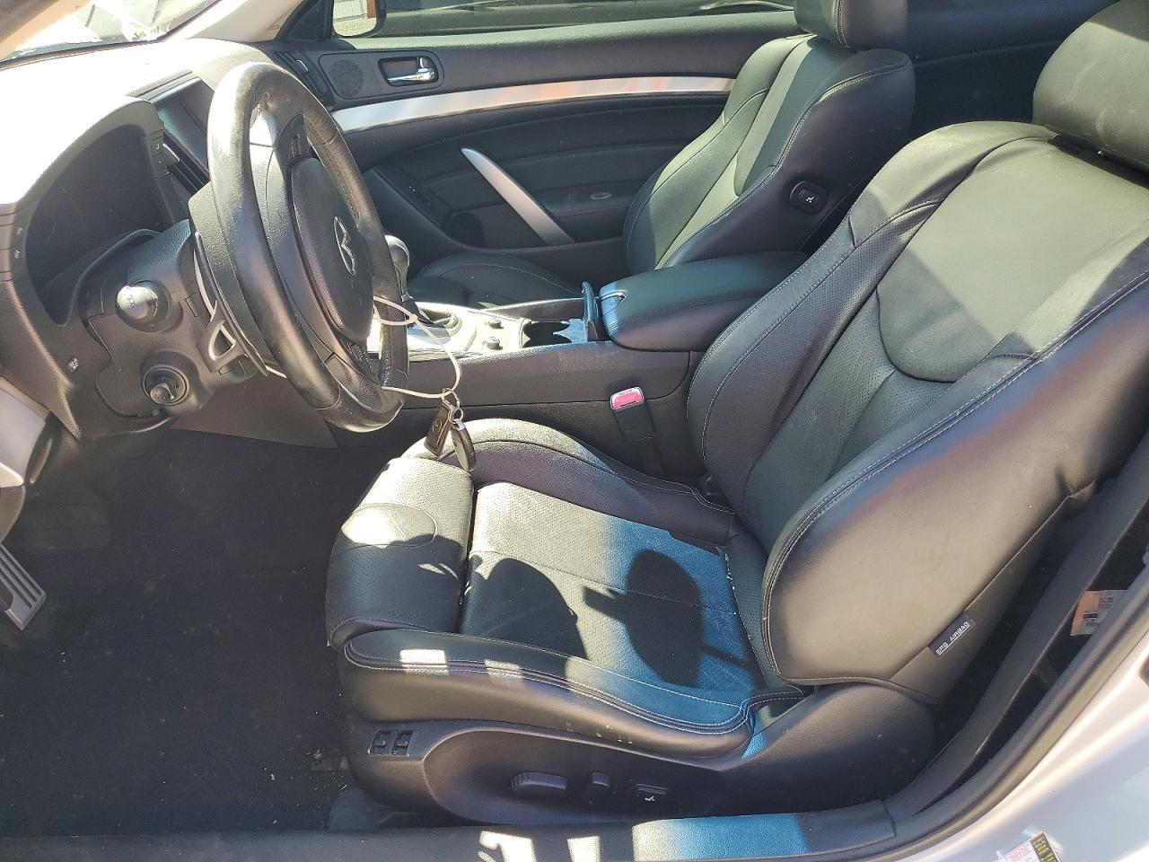 2015 Infiniti Q60 - Image 7