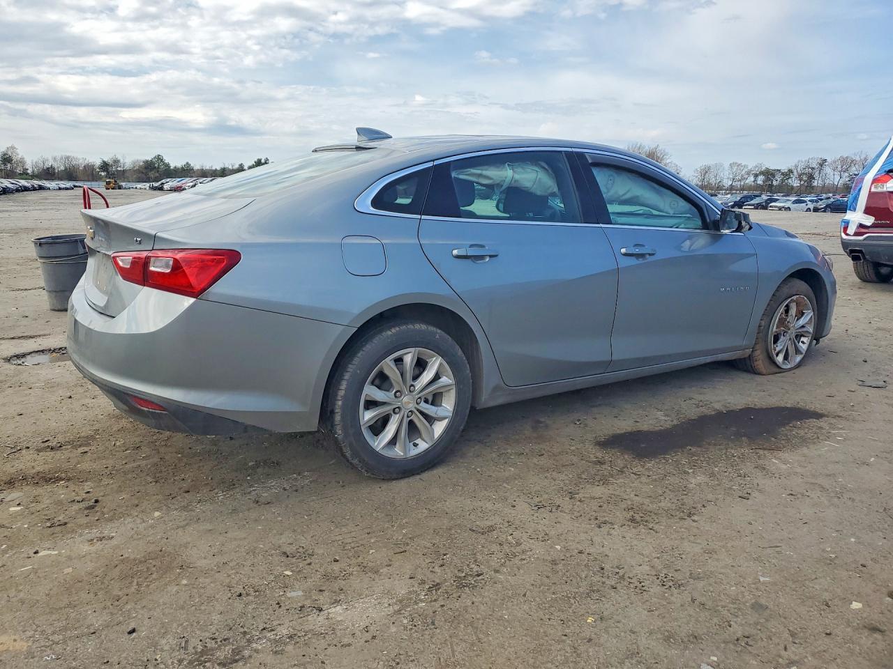 2023 Chevrolet Malibu Lt - Фото 3