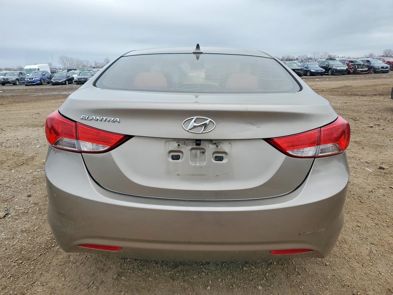 2013 Hyundai Elantra Gls - Image 6