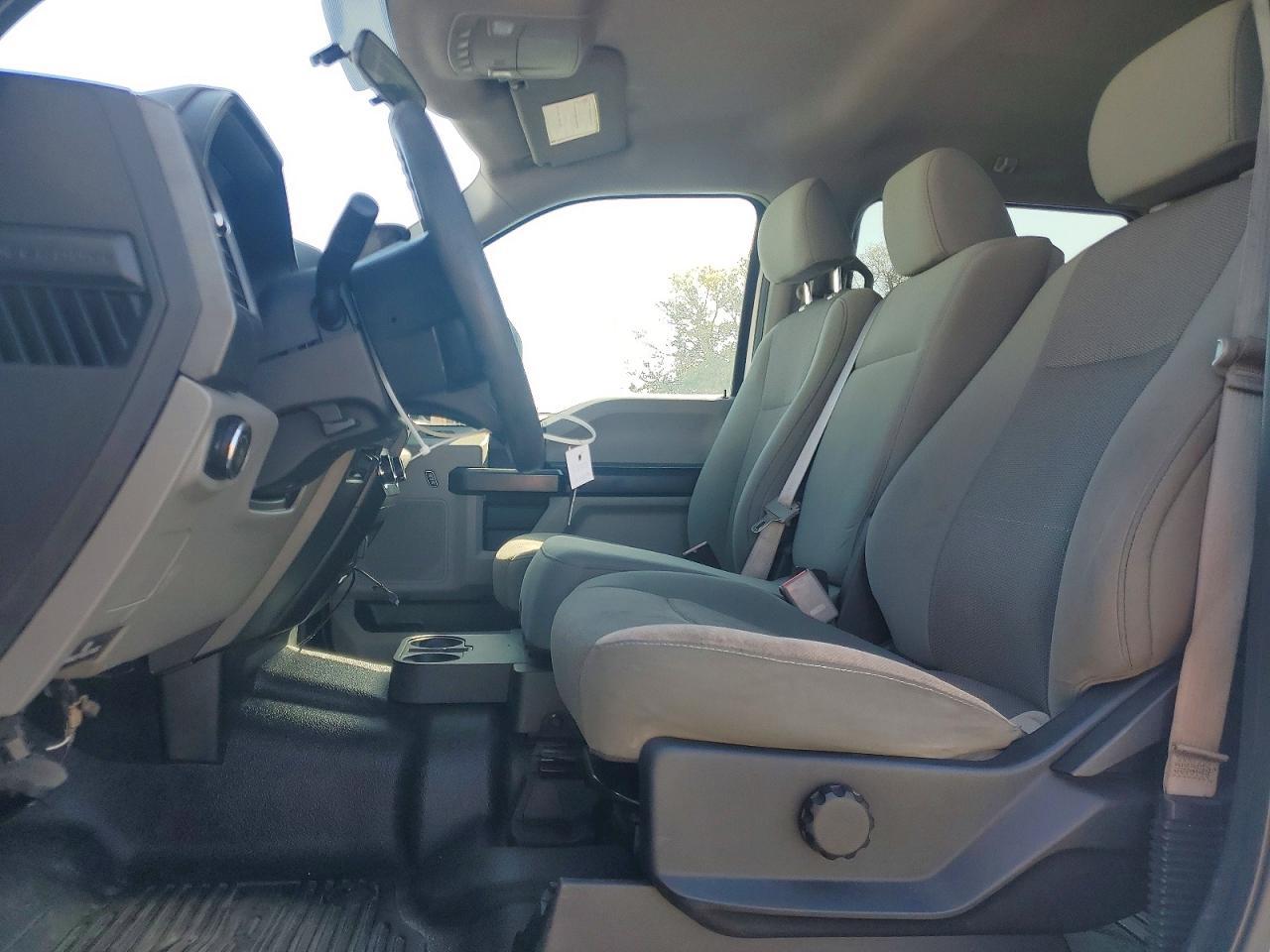 2017 Ford F250 Super Duty - Image 7