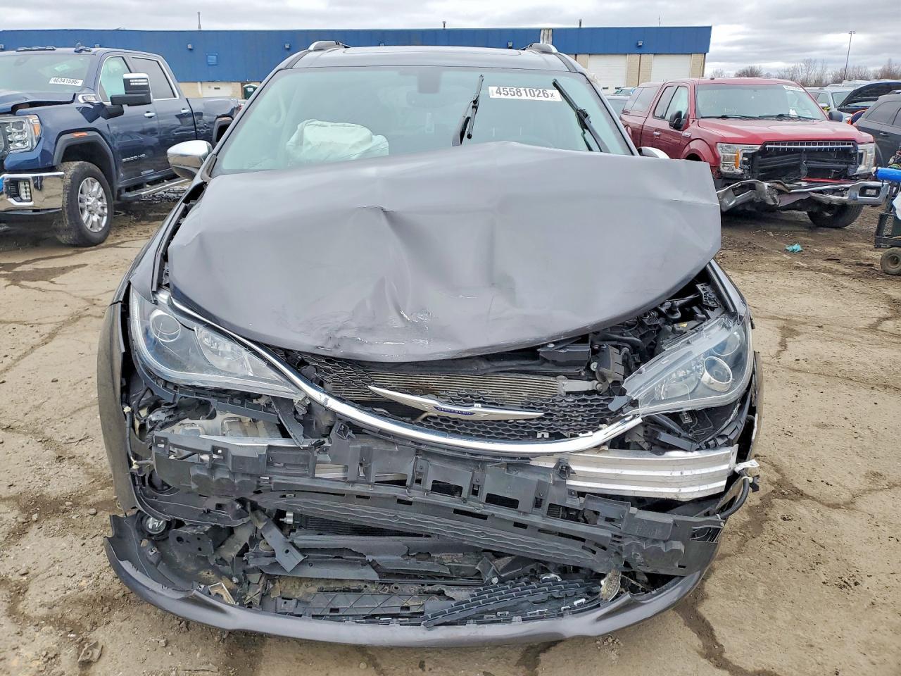 2019 Chrysler Pacifica Limited - Фото 5
